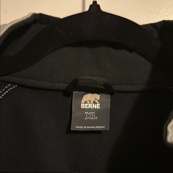 Berne Women's Hooded Softshell Jacket Size XL - Picture 7 of 8